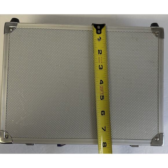 Intec Silver Metal Gameboy Advance SP Travel Storage Carrying Case * Puncture*0 - Picture 4 of 7